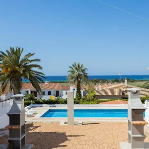  Hébergement de vacances Nord & Sud 83ab, By Menorcarentals